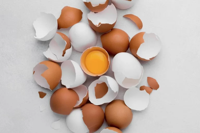 Read more about the article Hickman’s Egg Farm Faces Backlash Amid Bird Flu Crisis: Environmental Concerns, Insensitive Messaging, and a Potential $100M Payout